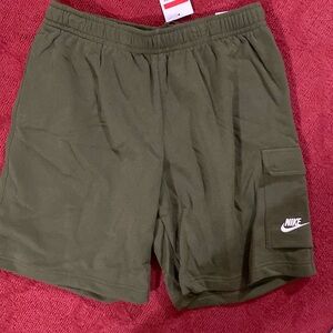 Army green cotton shorts. Nike. Brand new